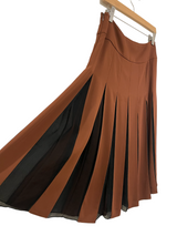 No. 21 Brown Sheer Pleated Skirt